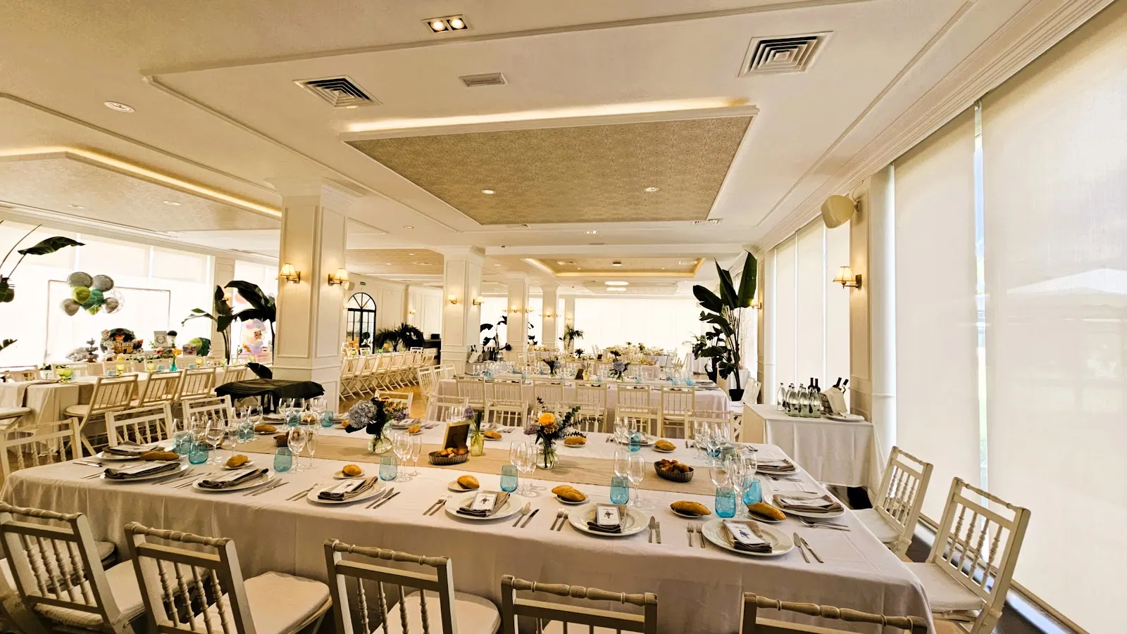 Salón Jazmín del Hotel Las Bóvedas montado para un banquete