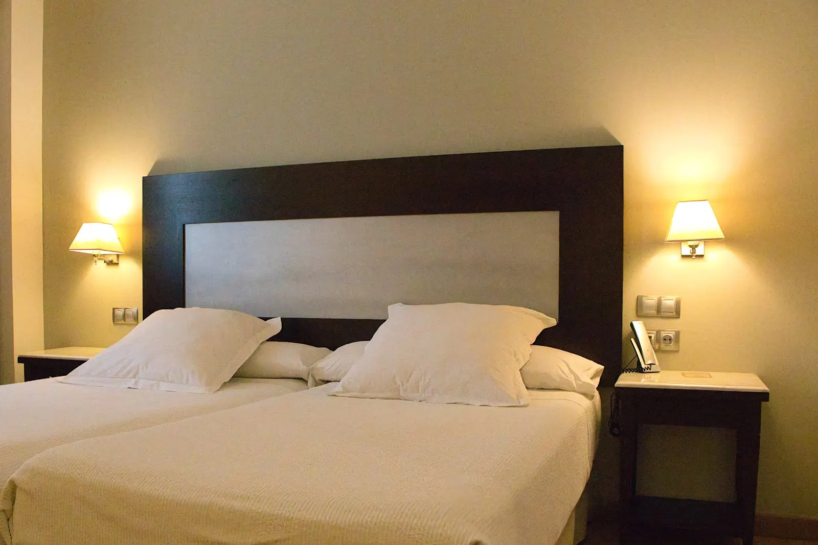 Habitación doble con dos camas del Hotel Las Bóvedas